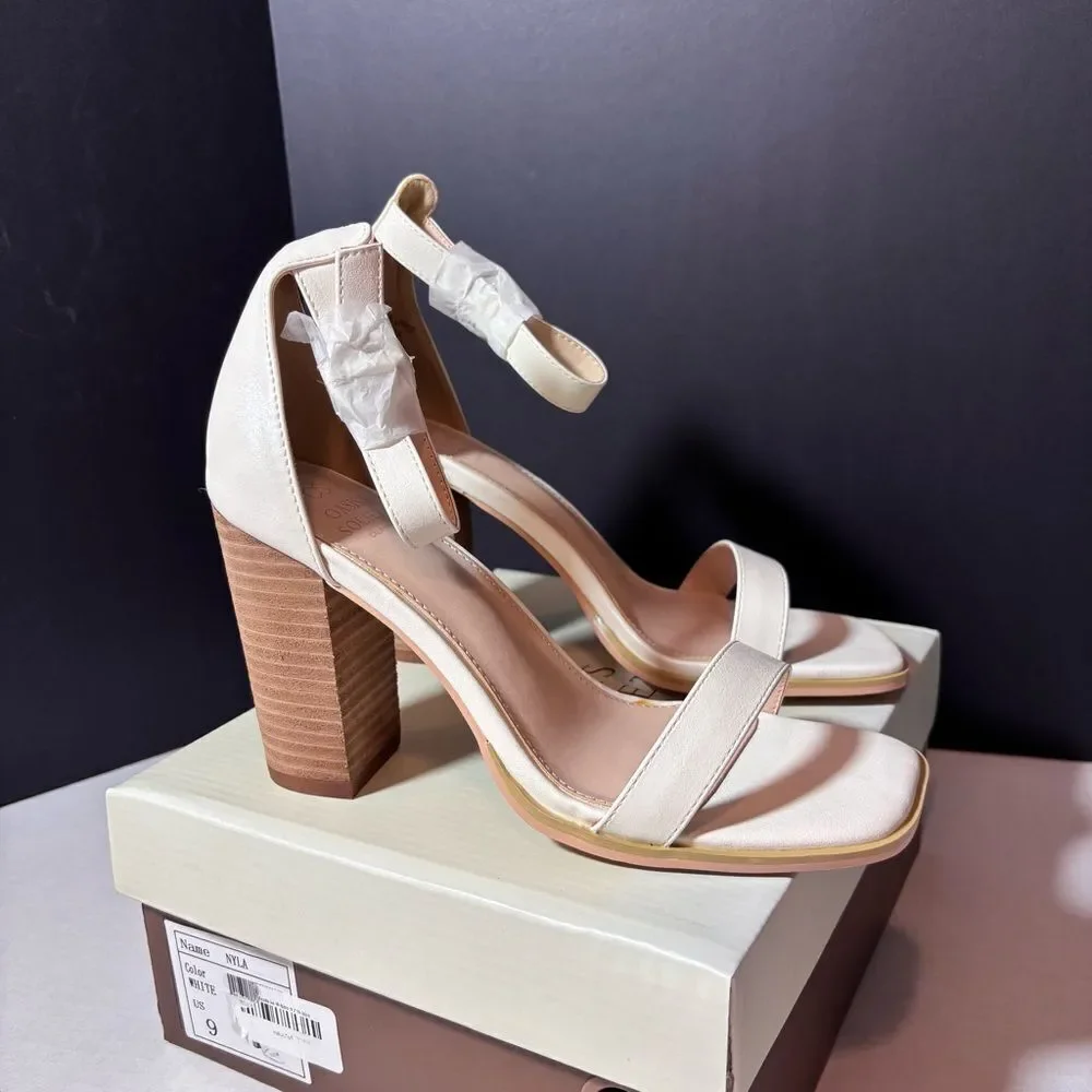 Oasis Society Nyla Heels in White Size 9 NEW in box